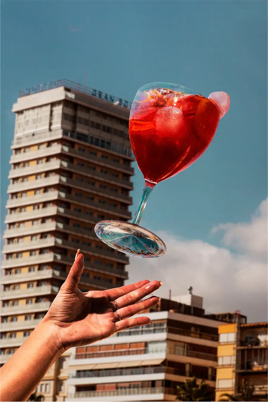 Copa London Irrompible de 57C volando al cielo de Alicante